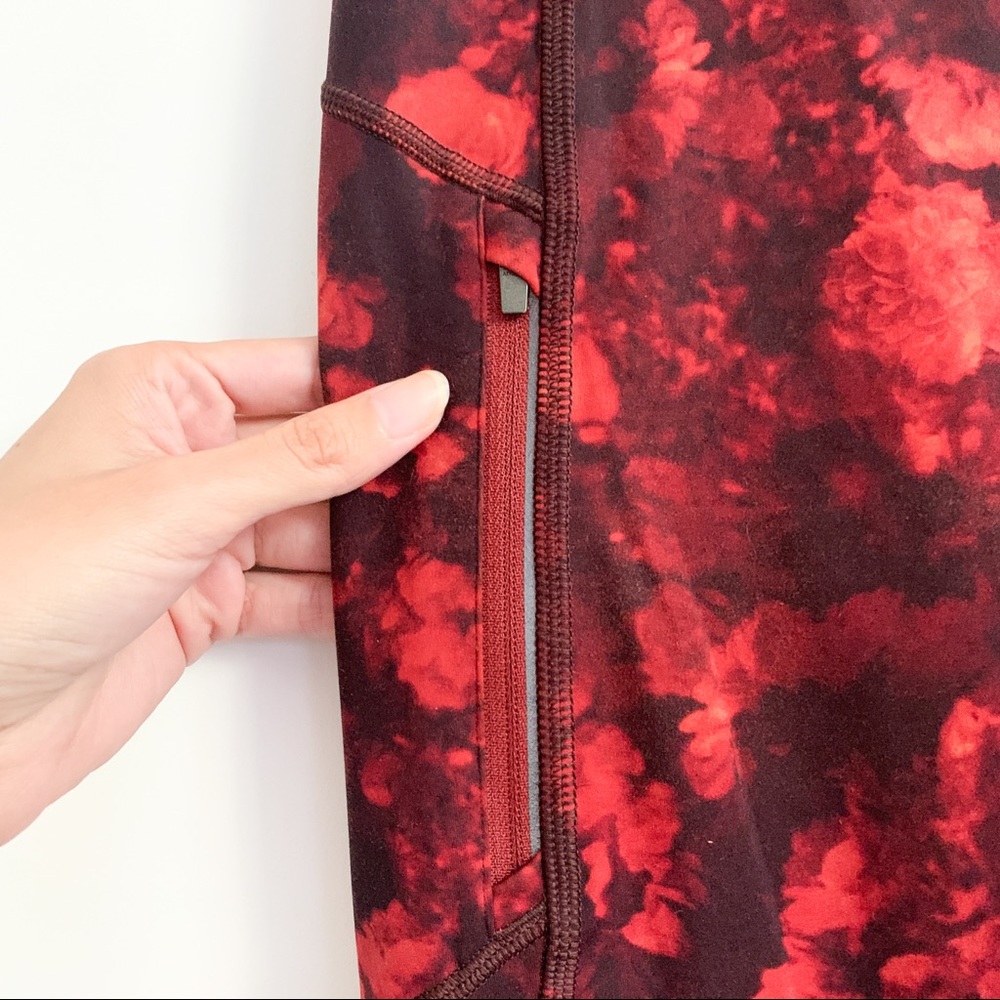 ⚡️FLASH SALE⚡️ Athleta Rainier Printed Tight Frozen Floral Red - Picture 8 of 16